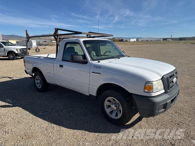 Ford Ranger Vieglais kravas automobilis/izkraušana no sāniem