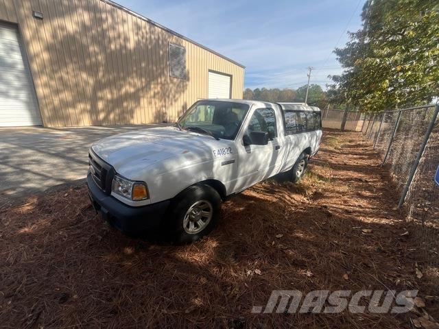 Ford Ranger Vieglais kravas automobilis/izkraušana no sāniem