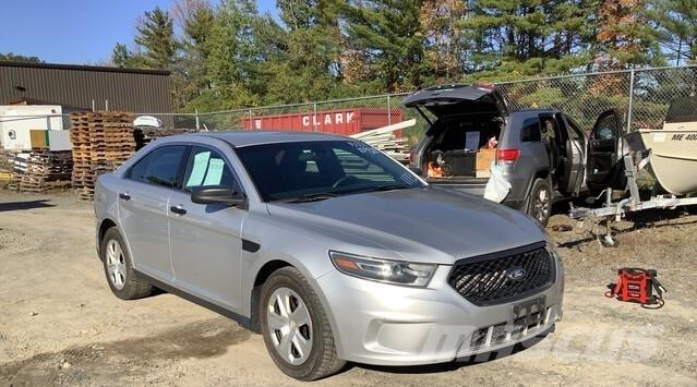 Ford Taurus Automašīnas