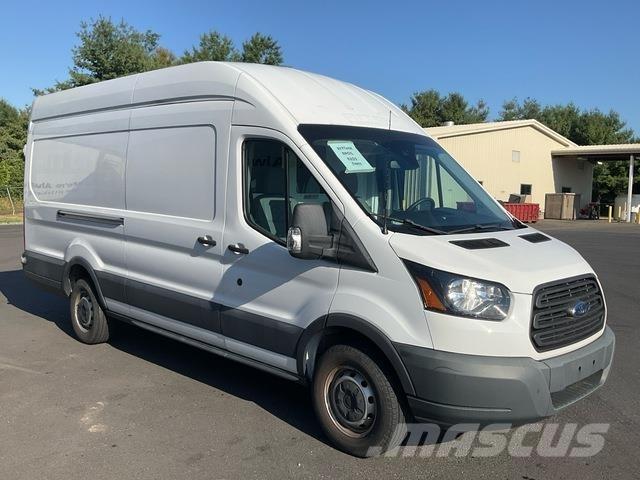 Ford Transit Furgons