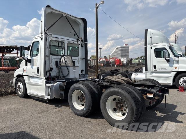 Freightliner  Vilcēji