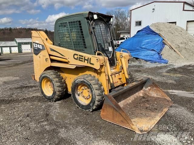 Gehl 5240E Lietoti riteņu kompaktiekrāvēji