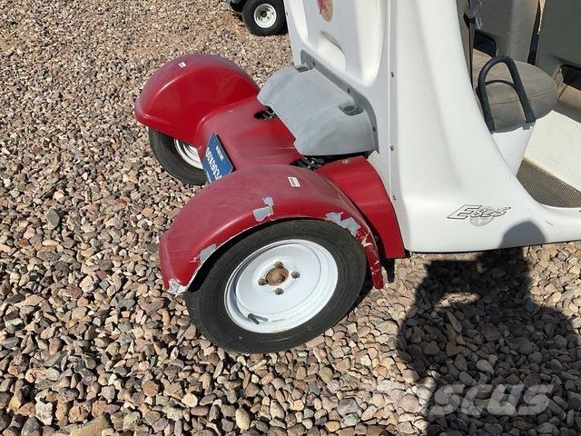  GEM E825 Komunālās mašīnas