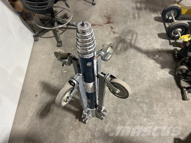 Genie GH-3.8 Pacēlāji, vinčas un materiālu lifti