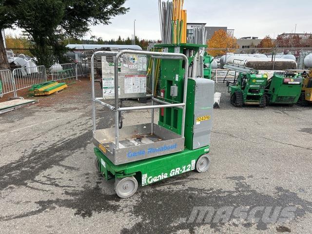 Genie GR-12 Vertikālie pacēlāji