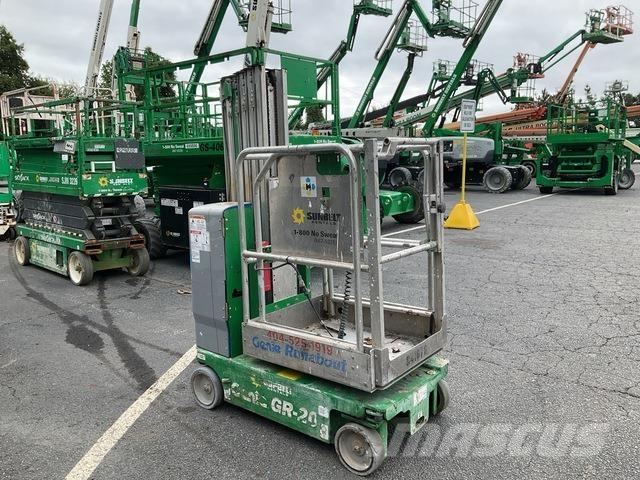 Genie GR-20 Vertikālie pacēlāji