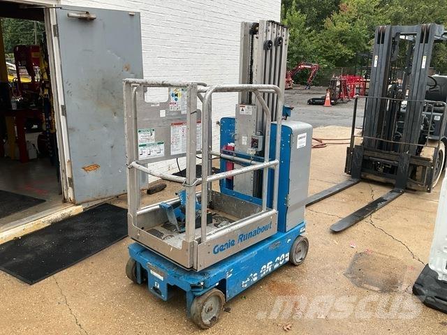 Genie GR-20 Vertikālie pacēlāji