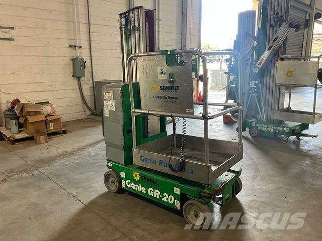 Genie GR-20 Vertikālie pacēlāji