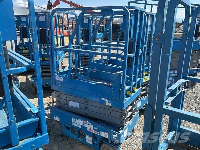 Genie GS-1330M Šķerveida pacēlāji