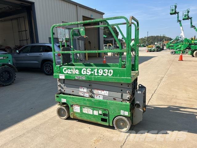 Genie GS-1930 Šķerveida pacēlāji