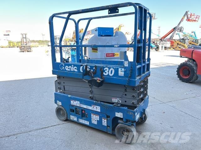 Genie GS-1930 Šķerveida pacēlāji