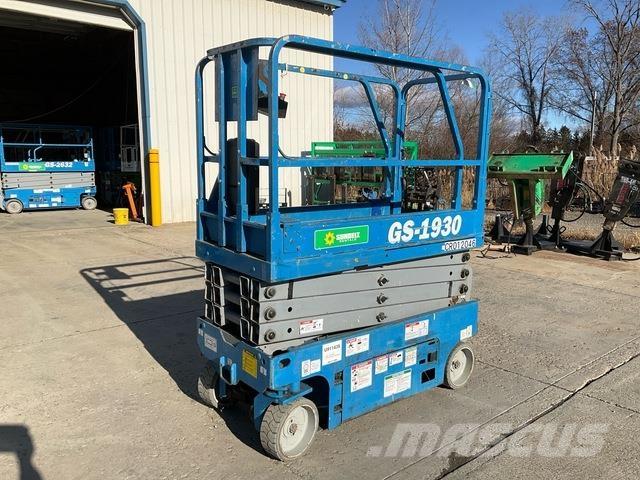 Genie GS-1930 Šķerveida pacēlāji