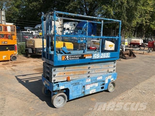 Genie GS-2632 Šķerveida pacēlāji