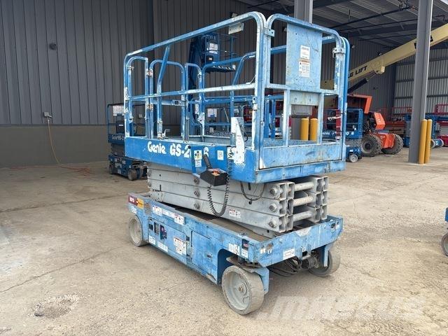 Genie GS-2646 Šķerveida pacēlāji