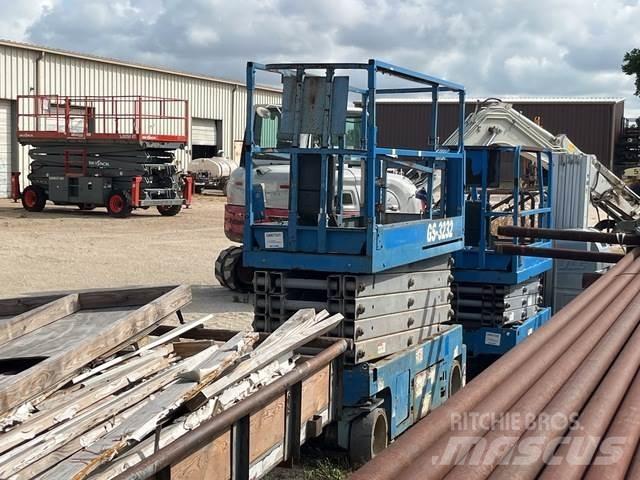 Genie GS-3232 Šķerveida pacēlāji