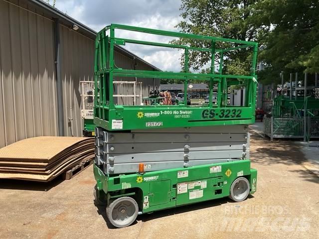 Genie GS-3232 Šķerveida pacēlāji