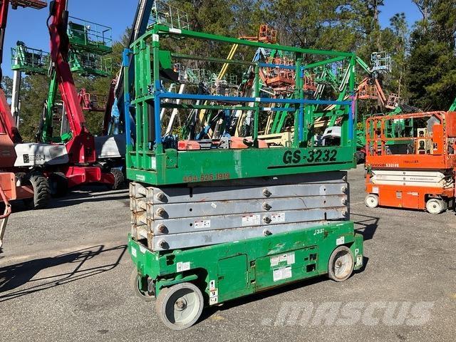 Genie GS-3232 Šķerveida pacēlāji