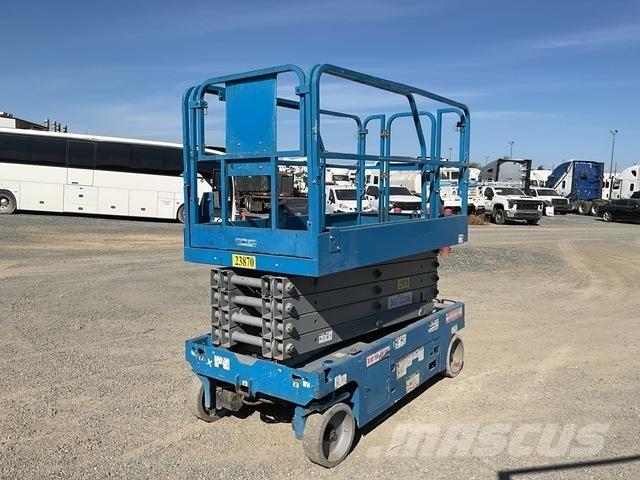 Genie GS-3246 Šķerveida pacēlāji
