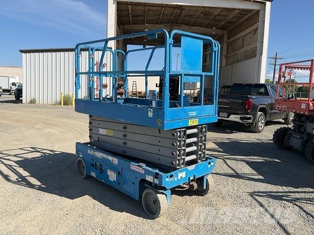 Genie GS-3246 Šķerveida pacēlāji