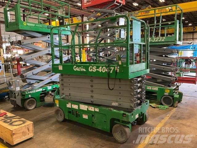 Genie GS-4047 Šķerveida pacēlāji