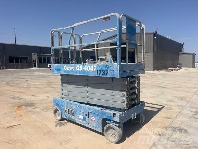 Genie GS-4047 Šķerveida pacēlāji