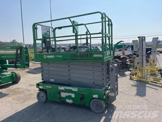 Genie GS-4047 Šķerveida pacēlāji