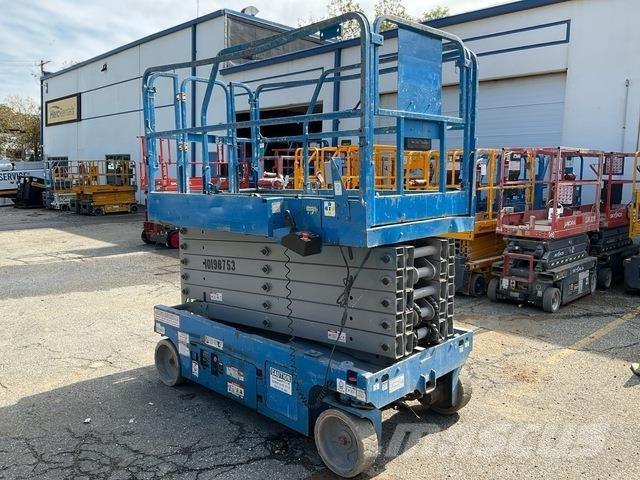 Genie GS-4047 Šķerveida pacēlāji