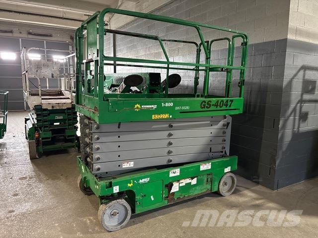 Genie GS-4047 Šķerveida pacēlāji