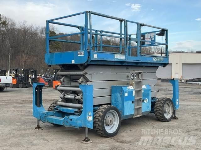 Genie GS-5390 Šķerveida pacēlāji