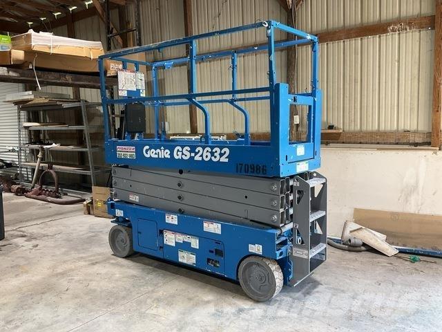 Genie GS2632 Šķerveida pacēlāji