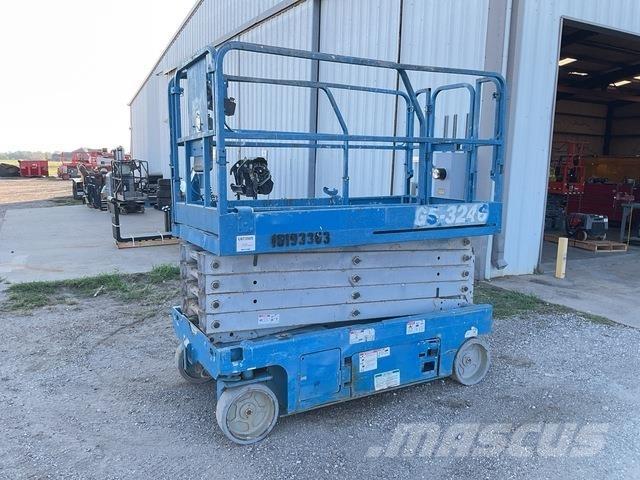 Genie GS3246 Šķerveida pacēlāji