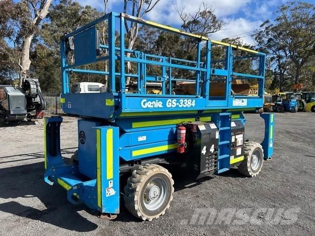 Genie GS3384 Šķerveida pacēlāji