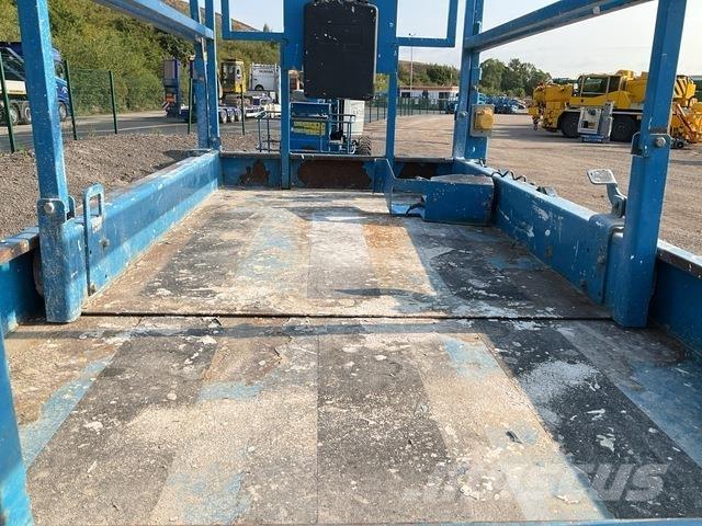 Genie GS4047 Šķerveida pacēlāji