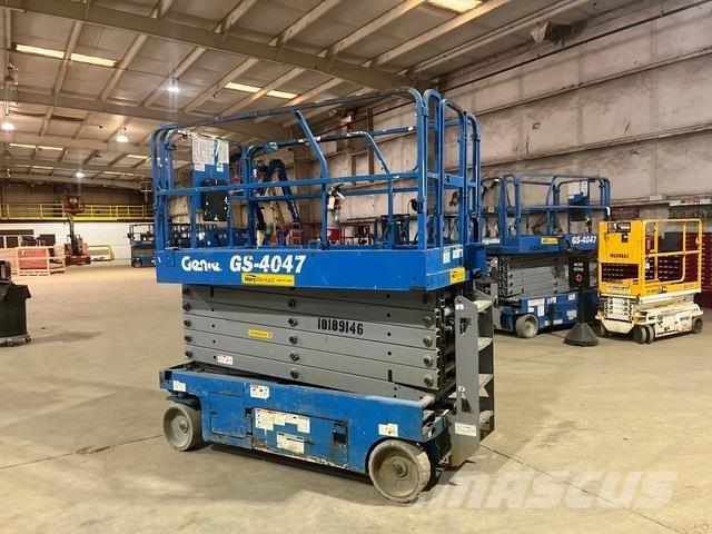 Genie GS4047 Šķerveida pacēlāji