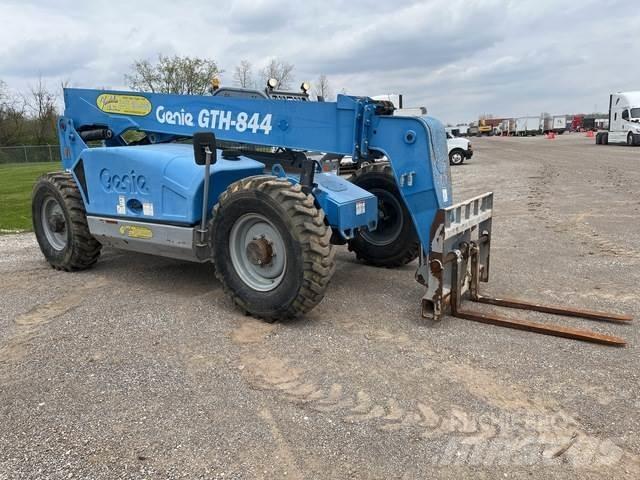 Genie GTH-844 Teleskopiskie manipulatori