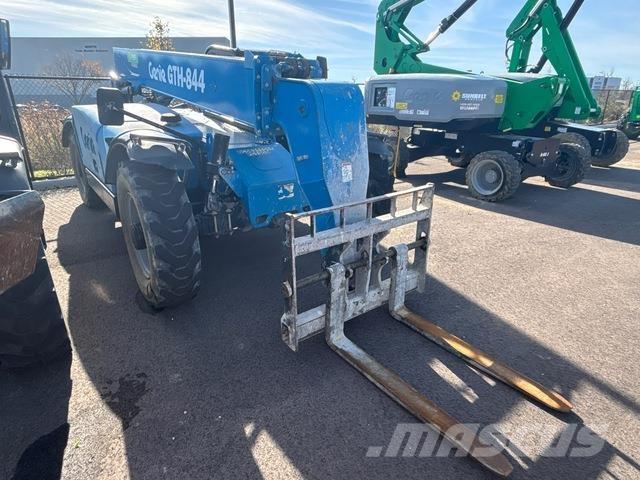 Genie GTH-844 Teleskopiskie manipulatori