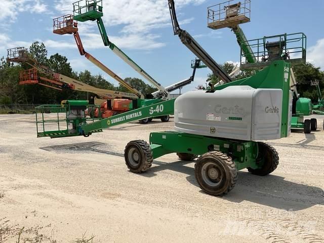 Genie S-40 Būvniecība- Citi