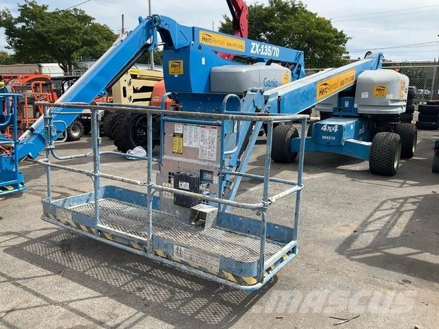 Genie S-45 Teleskopiskie pacēlāji