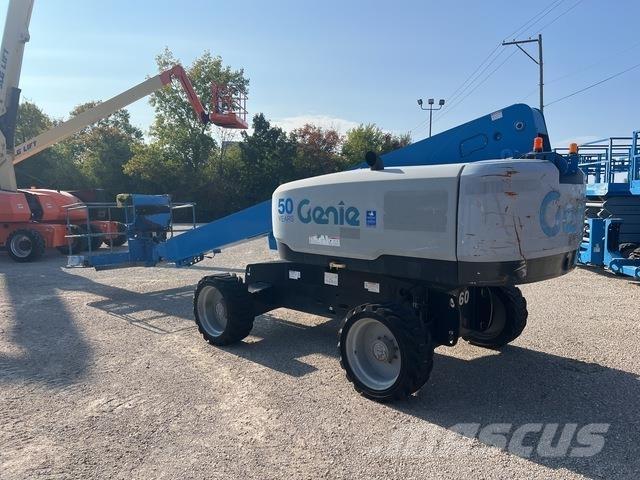 Genie S-60X Teleskopiskie pacēlāji