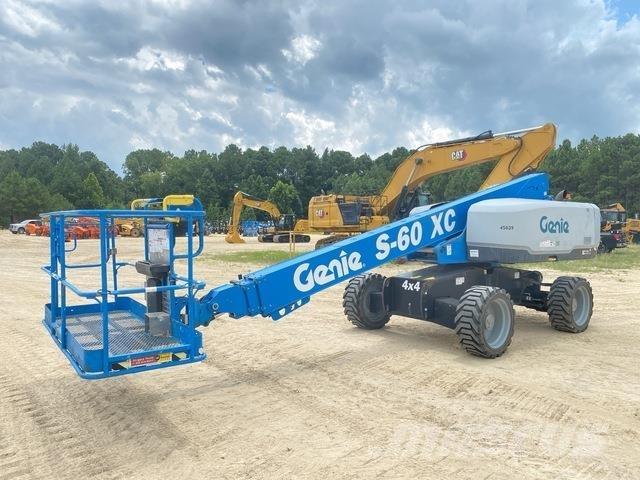 Genie S-60XC Teleskopiskie pacēlāji