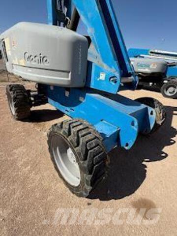 Genie S-65 Teleskopiskie pacēlāji