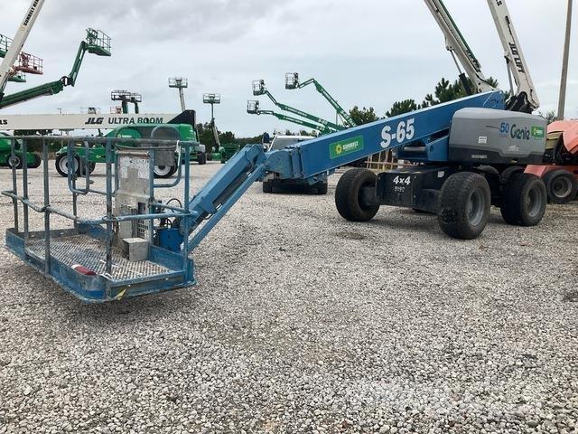 Genie S-65 Teleskopiskie pacēlāji
