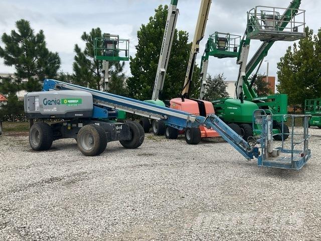Genie S-65 Teleskopiskie pacēlāji