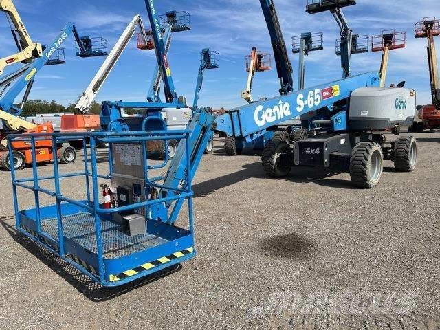 Genie S-65 Teleskopiskie pacēlāji