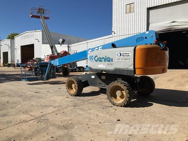 Genie S-65 Teleskopiskie pacēlāji