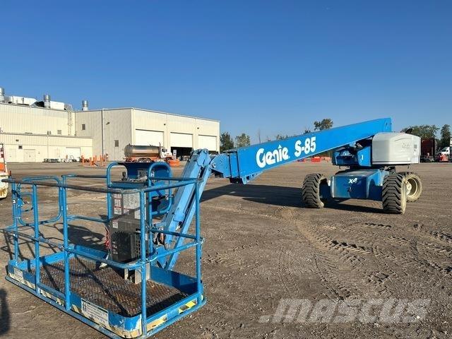 Genie S-85 Teleskopiskie pacēlāji