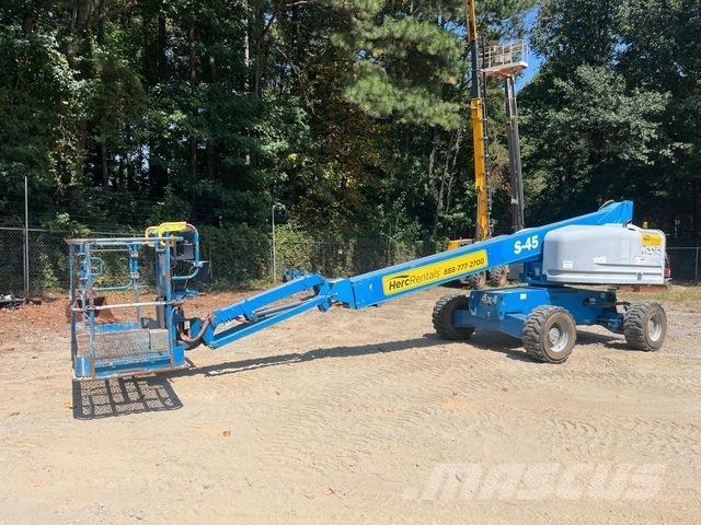Genie S45 Teleskopiskie pacēlāji