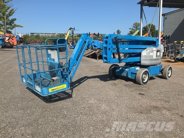 Genie Z-45/25J Strēles pacēlāji