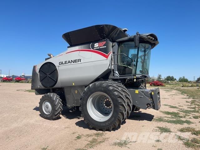 Gleaner S97 Ražas novākšanas kombaini