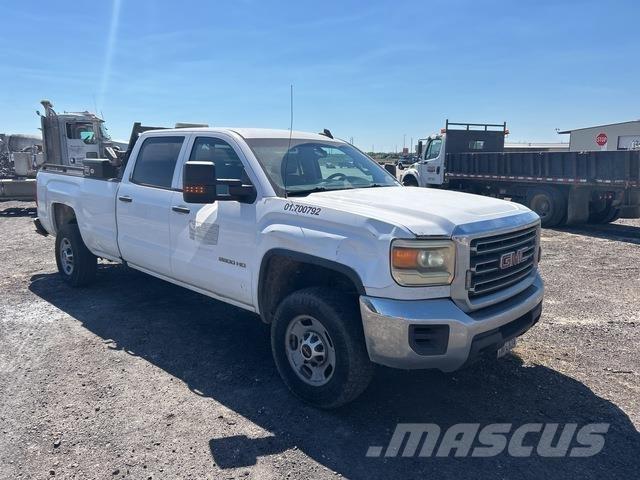GMC 2500 HD Vieglais kravas automobilis/izkraušana no sāniem